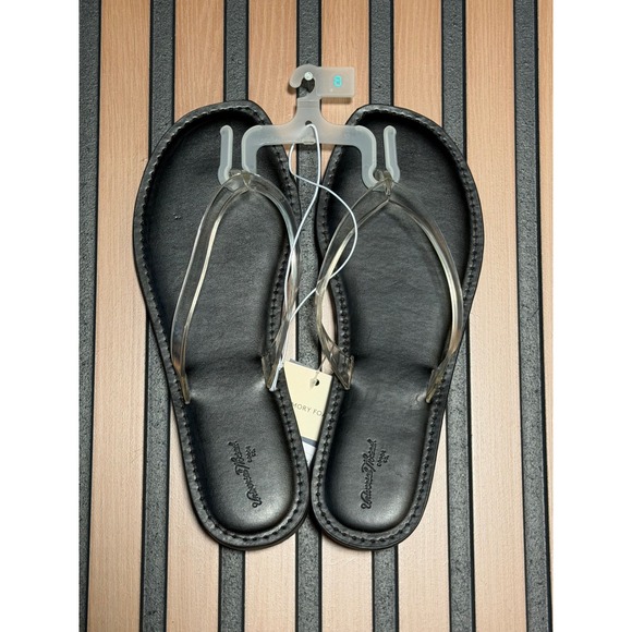 Universal Thread Shoes - Universal Thread Womens Memory Foam Flip Flop Sandals Clear Black Size 8 NWT